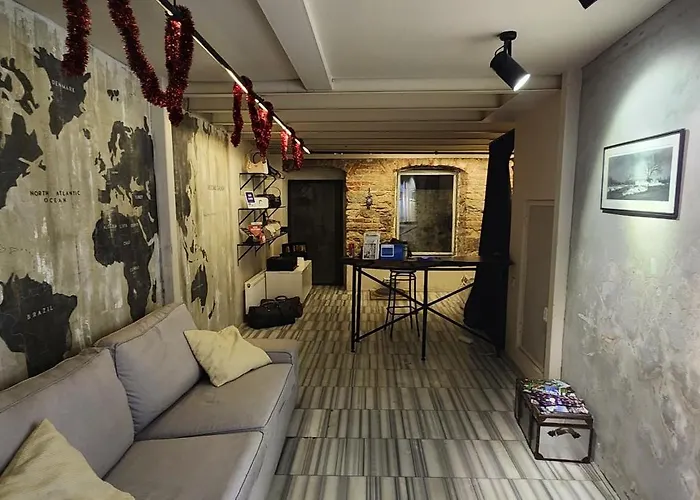 Taksim Galata Tower, Galata Historical 酒店 *