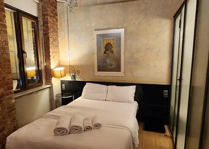 Taksim Galata Tower, Galata Historical 酒店