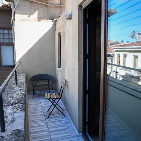 מלון Taksim Galata Tower, Galata Historical *
